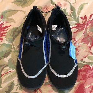 Water Shoes sz Large 11-12 ColorBlock Blue $38 NEW